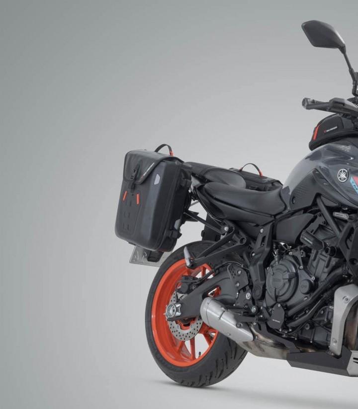 Bolsas Laterales SW-MOTECH SysBag WP M/M + Adaptadores Yamaha MT-07 (18-24) BC.SYS.06.869.31000/B