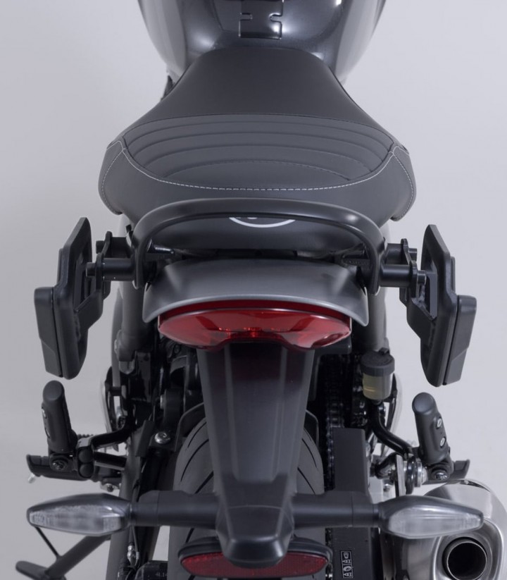 SW-MOTECH WP Side Bags + V-LOC Side Carriers 16/11 L Triumph Scrambler 400 X (23)/XC (25), Speed 400 (23) BC.SYS.11.616.32000