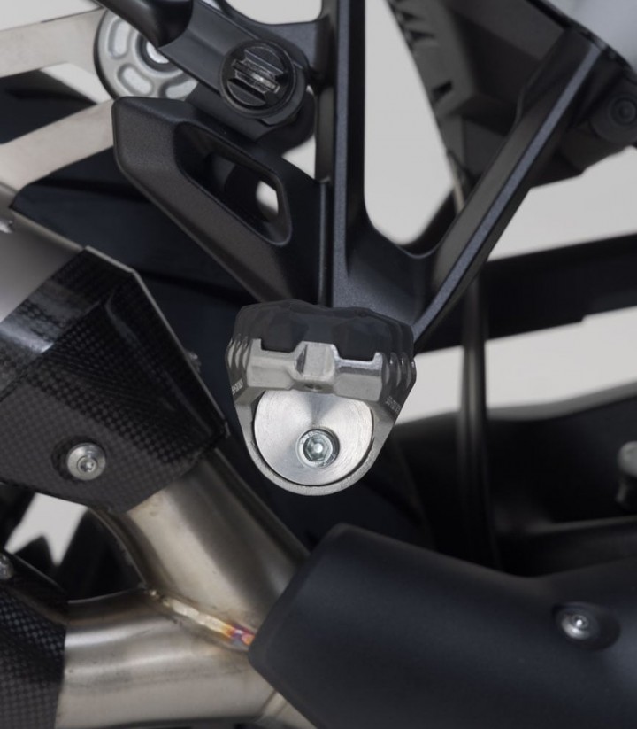 Reposapiés para Pasajero EVO con Adaptadores SW-MOTECH para BMW R 1300 GS (23-24), Harley Davidson Pan America/ST (21,24) FRS.18