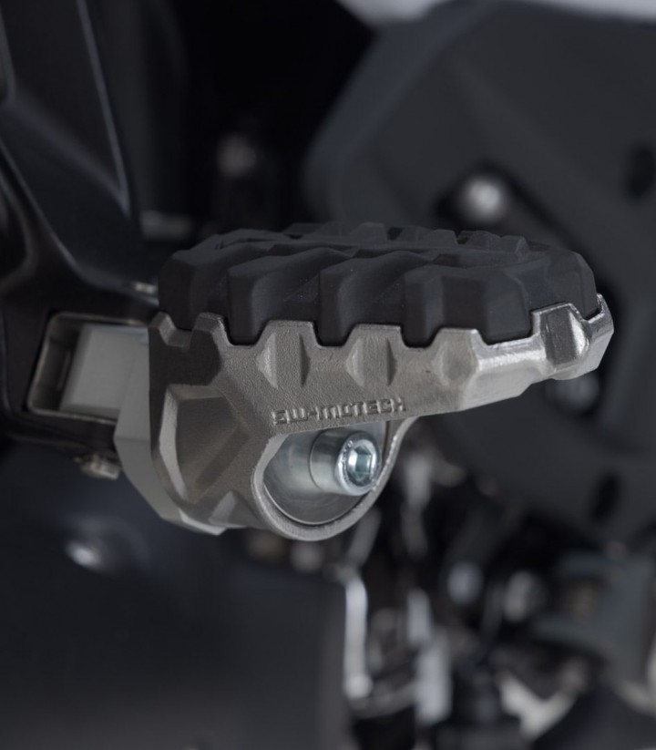 Fußrasten für Beifahrer EVO mit Adaptern SW-MOTECH für BMW R 1300 GS (23-24), Harley Davidson Pan America/ST (21,24) FRS.18.112.