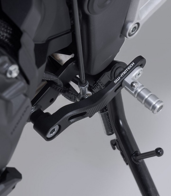 SW-MOTECH Gear Lever Honda CB1000 Hornet (24) FSC.01.211.10000