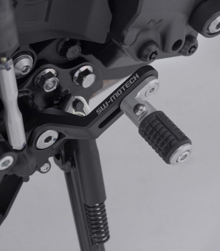 SW-MOTECH Gear Lever Yamaha MT-09 (20-24), Tracer 9 (24), XSR900 (24-25) FSC.06.851.10000