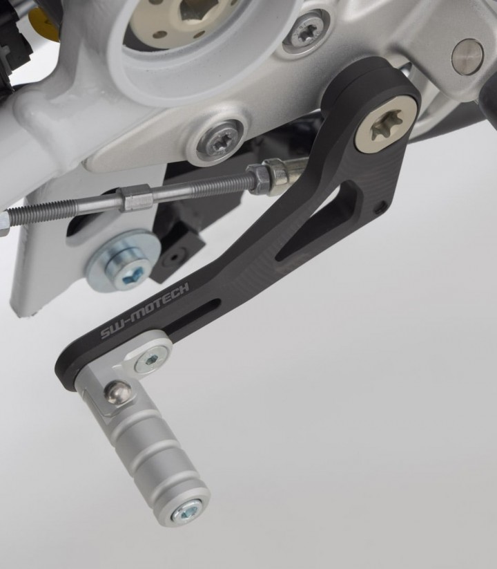Palanca de Cambio SW-MOTECH BMW R 1200 R/RS (14-18), R 1250 R (18-19), RS (18) FSC.07.573.10002