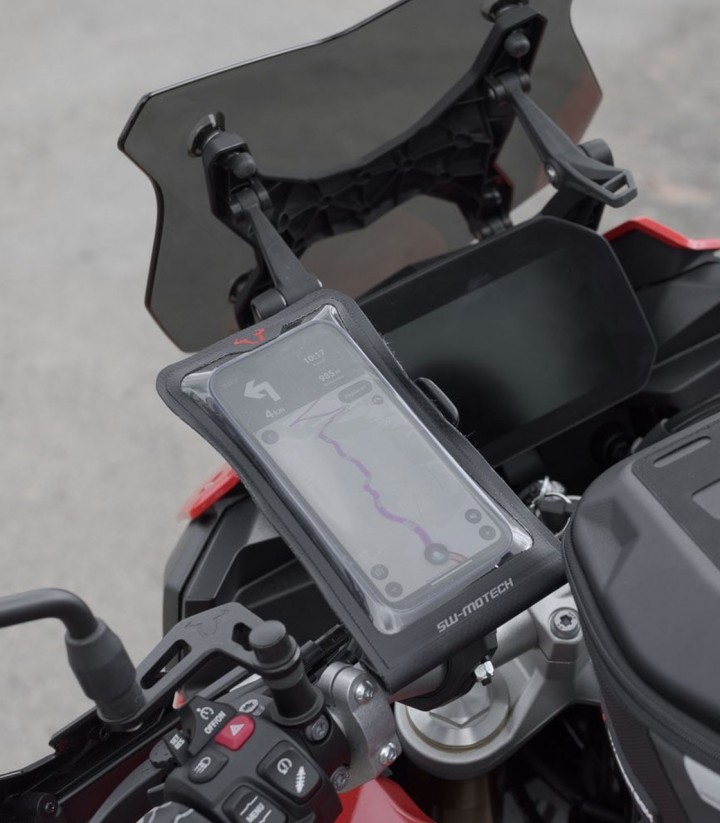 Kit Soporte Universal con Funda Impermeable para Móvil SW-MOTECH GPS.00.308.35500