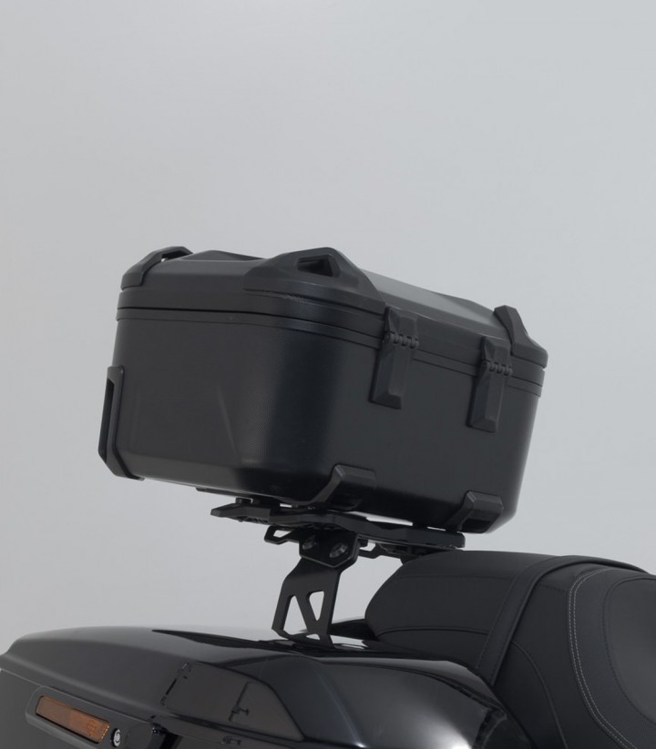 Maleta Superior con Soporte DUSC Negro 41 L Harley Davidson Road Glide (24) SW-MOTECH GPT.18.985.65000/B