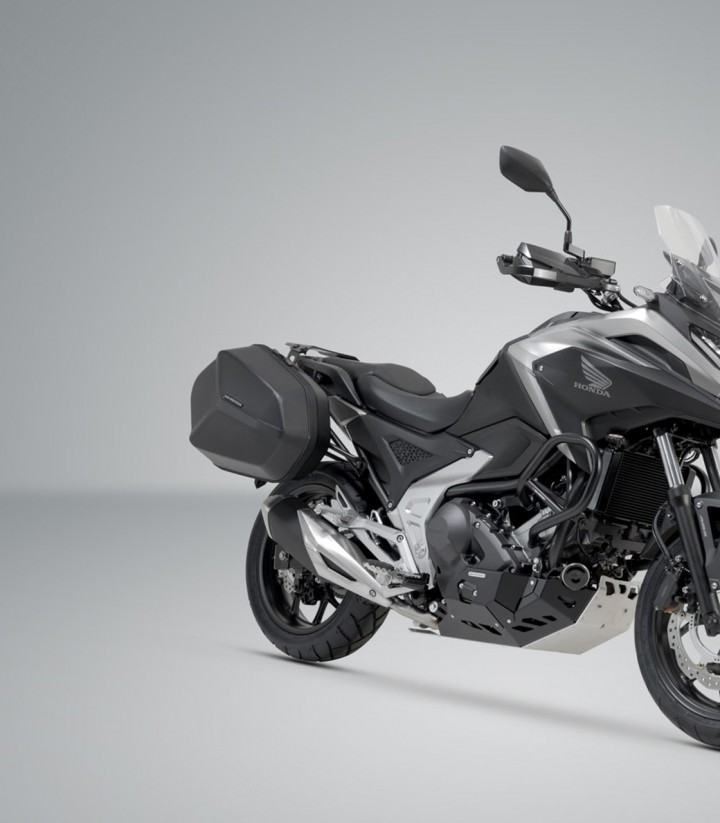 SW-MOTECH AERO ABS 25/25 L Side Cases with Carrier for Honda NC750XA/XD (20-24) Black KFT.01.841.60100/B KFT.01.841.60100/B