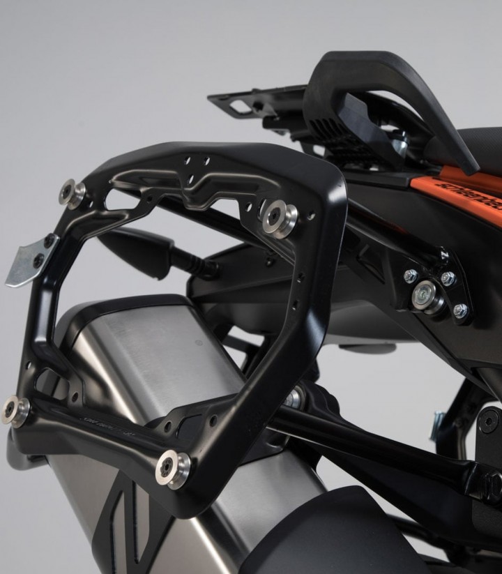 Maletas Laterales con Soporte AERO ABS Negras 25/25 L KTM 1050/1090/1190 Adventure (13-21), 1290 Super Adventure/R/S/T (14-20...