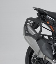 Maletas Laterales con Soporte DUSC Negras 41/33 L KTM 1290 Super Adventure (21), 1390 Super Adventure R/S (24) SW-MOTECH KFT....