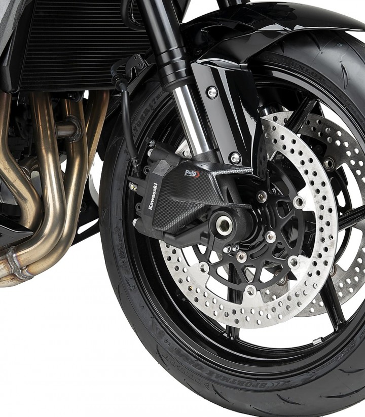 Conducto Aire Rueda Puig Kawasaki Z1100 (26) Símil carbono 22779C