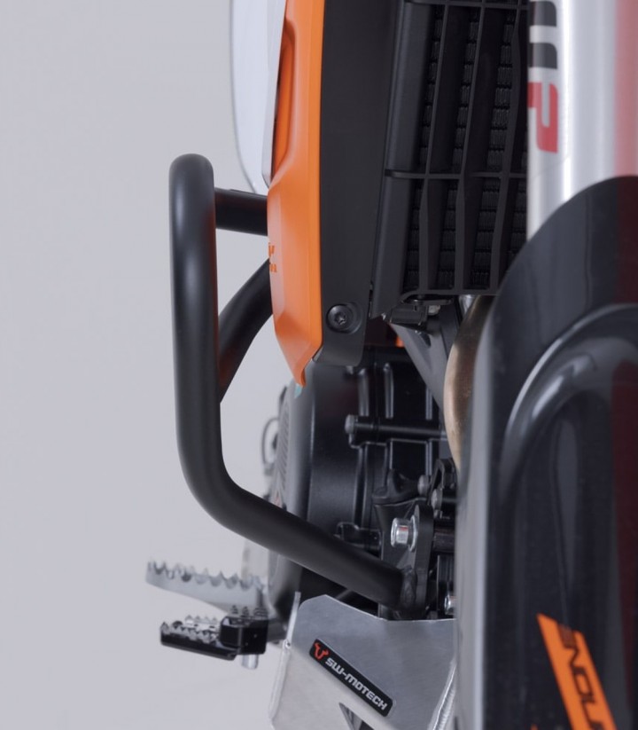 Defensas de Motor SW-MOTECH KTM 690 LC4 Enduro R (25) en Negro SBL.04.946.10000/B