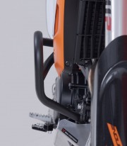Defensas de Motor SW-MOTECH KTM 690 LC4 Enduro R (25) en Negro SBL.04.946.10000/B
