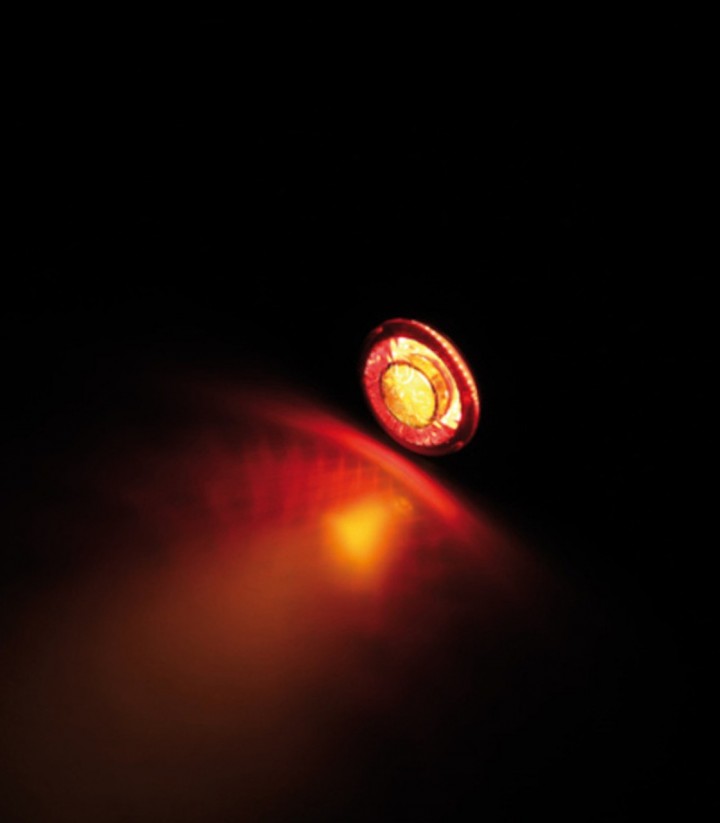 Pilotos Traseros LED con Intermitente Highsider Apollo Classic Negro con Cristal Ahumado