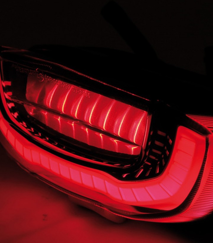 Piloto Trasero LED Highsider Tipo Original para Honda CB 650 F ABS (RC97) (17-18), CB 650 R Neo Sports Cafe (RH02) (19-23)