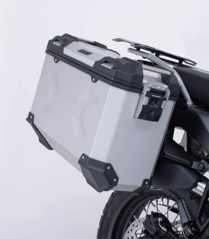 Pack Maletas Laterales + Baúl 38 L TRAX ADV en Plateado + Soportes CFMOTO 1000MT-X (25), 800MT-X (24) SW-MOTECH ADV.10.057.75001