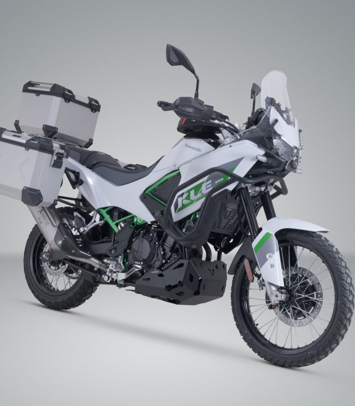 Pack Maletas Laterales + Baúl 38 L TRAX ADV en Plateado + Soportes Kawasaki KLE500 (26) SW-MOTECH ADV.08.084.75100/S
