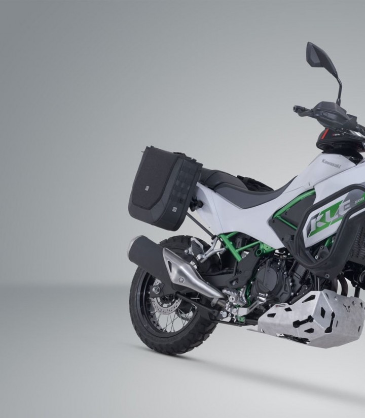 Bolsas Laterales SW-MOTECH Legend Gear + Soportes V-LOC 16/16 L Kawasaki KLE500 (26) BC.HTA.08.084.22000