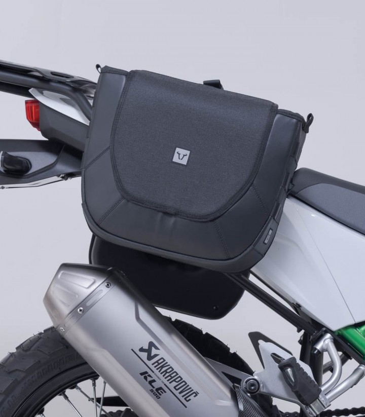 Bolsas Laterales SW-MOTECH Legend Gear + Soportes V-LOC 16/11 L Kawasaki KLE500 (26) BC.HTA.08.084.22100