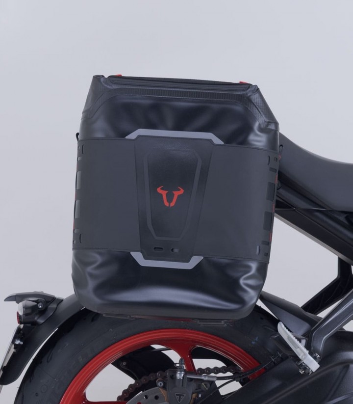 Bolsas Laterales SW-MOTECH WP + Soportes V-LOC 16/16 L Triumph Trident 660 (21-25) BC.SYS.11.842.32000