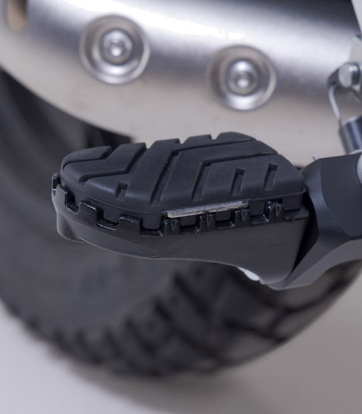 Fußrasten ION mit Adaptern SW-MOTECH für BMW F 450 GS (25) FRS.07.011.11200/B