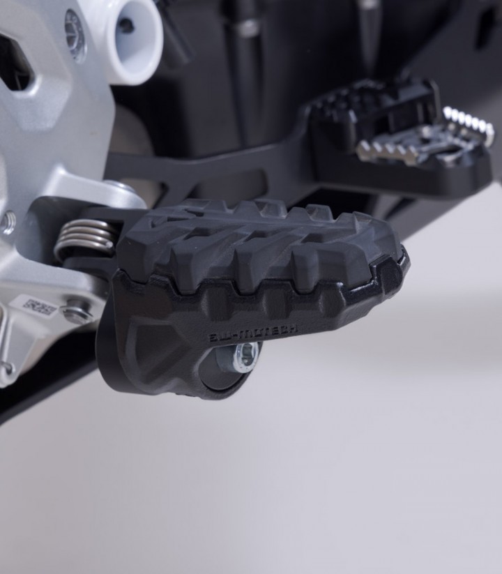 Fußrasten EVO mit Adaptern SW-MOTECH für BMW F 450 GS (25) FRS.07.112.11200/B