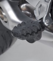 Reposapiés EVO con Adaptadores SW-MOTECH para Triumph Tiger Sport 660 (24-25), 800 (24) FRS.11.112.10800