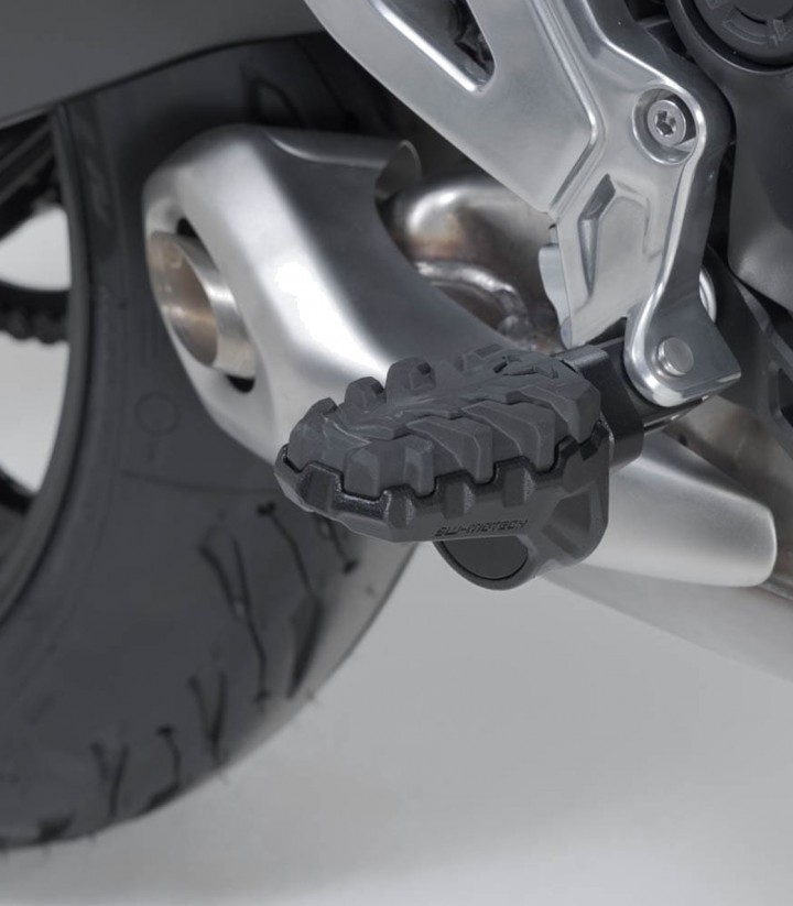 Reposapiés EVO con Adaptadores SW-MOTECH para Triumph Tiger Sport 660 (24-25), 800 (24) FRS.11.112.10800