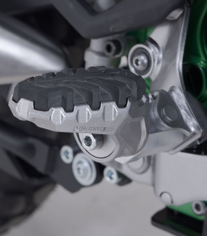 Fußrasten EVO mit Adaptern SW-MOTECH für Kawasaki KLE500 (26) FRS.08.112.10500