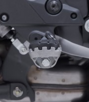 SW-MOTECH ION Footpegs with Adapters for Kawasaki Versys 1100 (24) FRS.08.011.10400/S