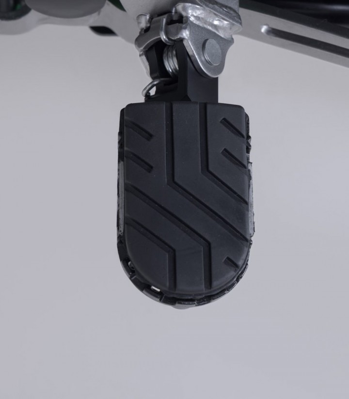 Reposapiés ION con Adaptadores SW-MOTECH para Kawasaki KLE500 (26) FRS.08.011.10500/B