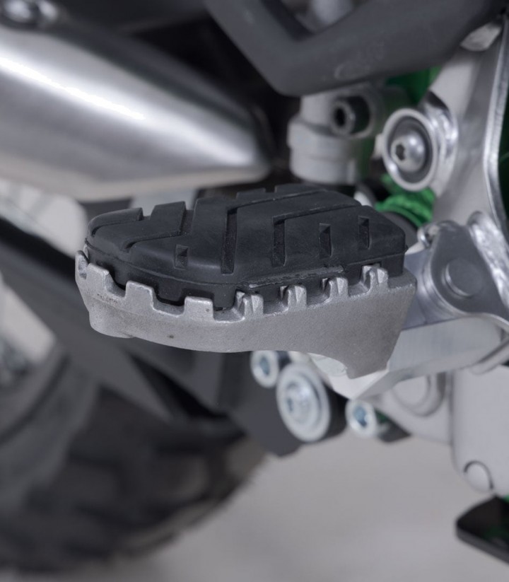 Fußrasten ION mit Adaptern SW-MOTECH für Kawasaki KLE500 (26) FRS.08.011.10500/S