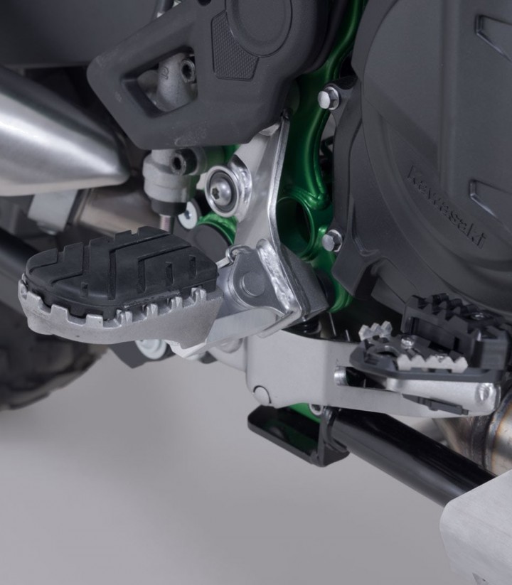 Reposapiés ION con Adaptadores SW-MOTECH para Kawasaki KLE500 (26) FRS.08.011.10500/S