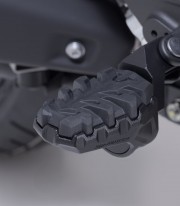 SW-MOTECH EVO Footpegs with Adapters for Kawasaki Versys 1100 (24) FRS.08.112.10400