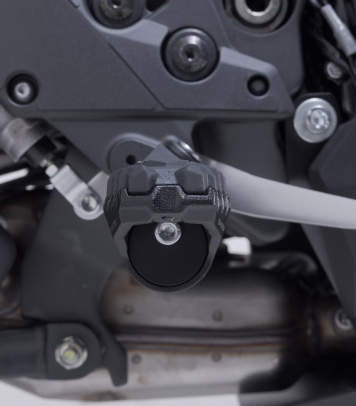 Reposapiés EVO con Adaptadores SW-MOTECH para Kawasaki Versys 1100 (24) FRS.08.112.10400