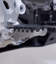 Reposapiés ION con Adaptadores SW-MOTECH para BMW F 450 GS (25) FRS.07.011.11200/S