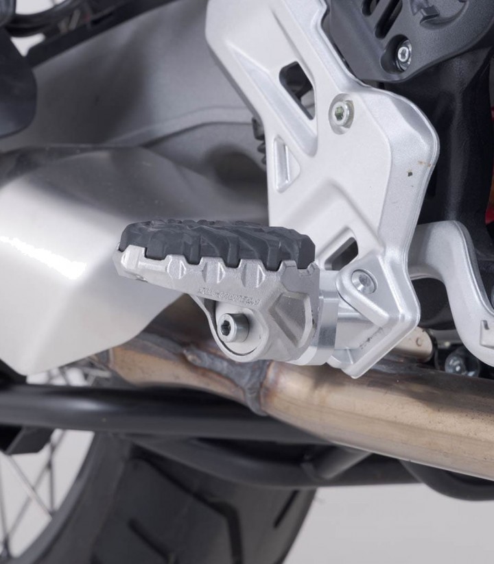 Reposapiés EVO con Adaptadores SW-MOTECH para MV Agusta Enduro Veloce (24) FRS.28.112.10000