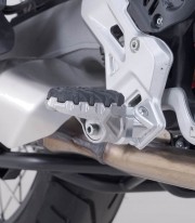 SW-MOTECH EVO Footpegs with Adapters for MV Agusta Enduro Veloce (24) FRS.28.112.10000