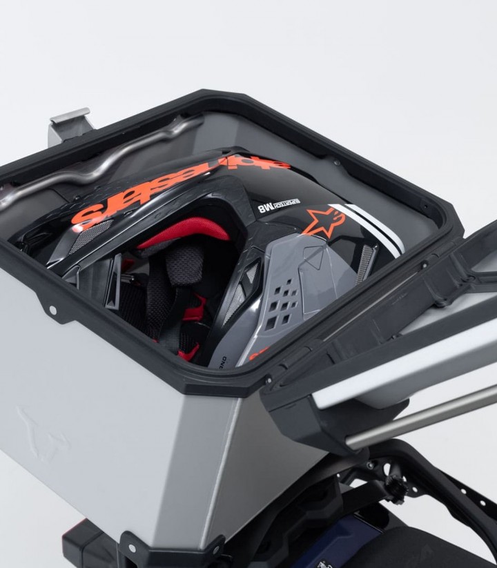 Topcase mit Träger TRAX ADV Silber 38 L Kawasaki KLE500 (26) SW-MOTECH GPT.08.084.70000/S