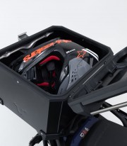 Maleta Superior con Soporte TRAX ADV Negra 38 L MV Agusta Enduro Veloce (24) SW-MOTECH GPT.28.023.70000/B