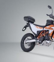 Maleta Superior con Soporte URBAN ABS Negro 16-29 L KTM 690 LC4 Enduro (19), 690 LC4 Enduro R (19-25), 690 SMC R (19-25) SW-MOTE