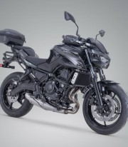 Maleta Superior con Soporte URBAN ABS Negro 16-29 L Kawasaki Ninja 650 (16-22), Z650 (16-22), Z650S (25) SW-MOTECH GPT.08.866.60