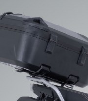 Maleta Superior con Soporte DUSC Negro 55 L CFMOTO 700/800MT (21-24), 800MT EXPLORE (24) SW-MOTECH GPT.10.032.66000/B