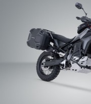 Maletas Laterales con Soporte DUSC Negras 41/33 L CFMOTO 1000MT-X (25), 800MT-X (24) SW-MOTECH KFT.10.057.65001/B