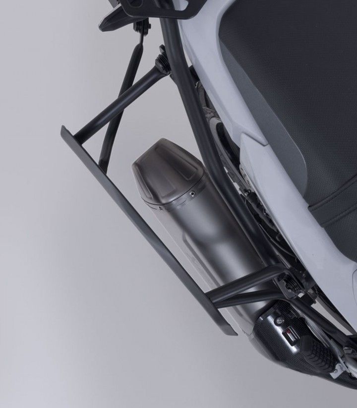Maletas Laterales con Soporte DUSC Negras 41/33 L Kawasaki KLE500 (26) SW-MOTECH KFT.08.084.65200/B
