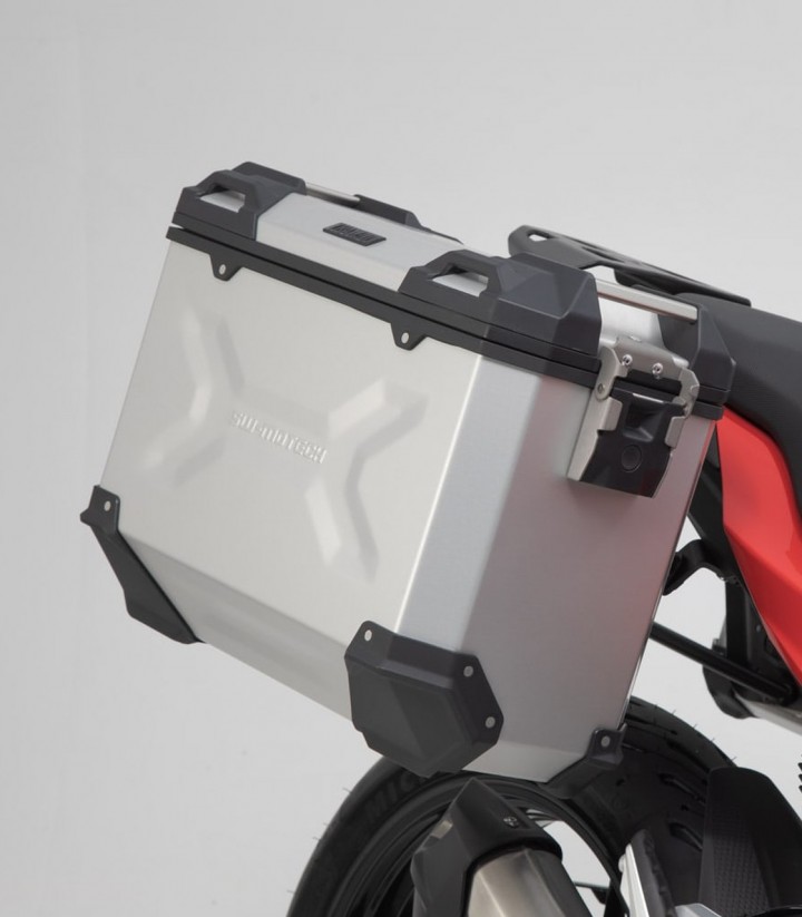 Maletas Laterales con Soporte TRAX ADV Plateadas 45 L BMW F 900 R/XR (19-24) SW-MOTECH KFT.07.949.70100/S