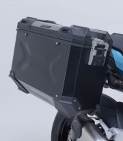 SW-MOTECH 37 L TRAX ADV Side Cases with Carrier for BMW F 900 R (24), F 900 XR (24) Black KFT.07.949.70200/B