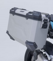 SW-MOTECH 37 L TRAX ADV Side Cases with Carrier for BMW F 900 R (24), F 900 XR (24) Silver KFT.07.949.70200/S