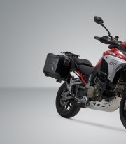 Maletas Laterales con Soporte TRAX ADV Negras 37 L Ducati Multistrada V4 (20-24) SW-MOTECH KFT.22.822.70202/B