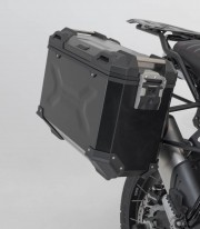 Maletas Laterales con Soporte TRAX ADV Negras 45/37 L Ducati DesertX (22-25) SW-MOTECH KFT.22.995.70100/B