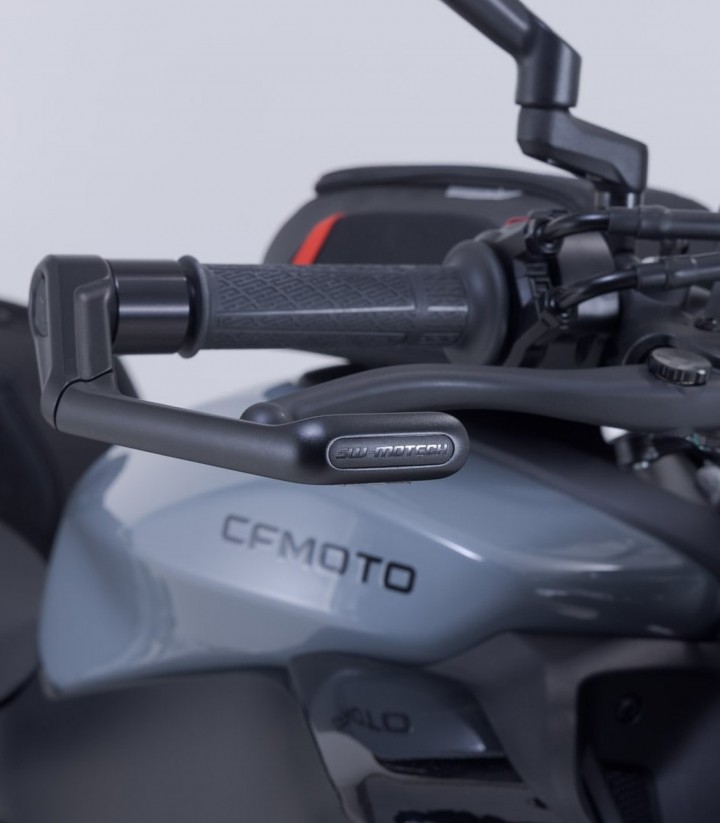 Protectores de Maneta SW-MOTECH CFMOTO 675NK (24, 26) LVG.10.068.10000/B en Negro