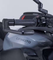 Protectores de Maneta SW-MOTECH CFMOTO 675NK (24, 26) LVG.10.068.10000/B en Negro